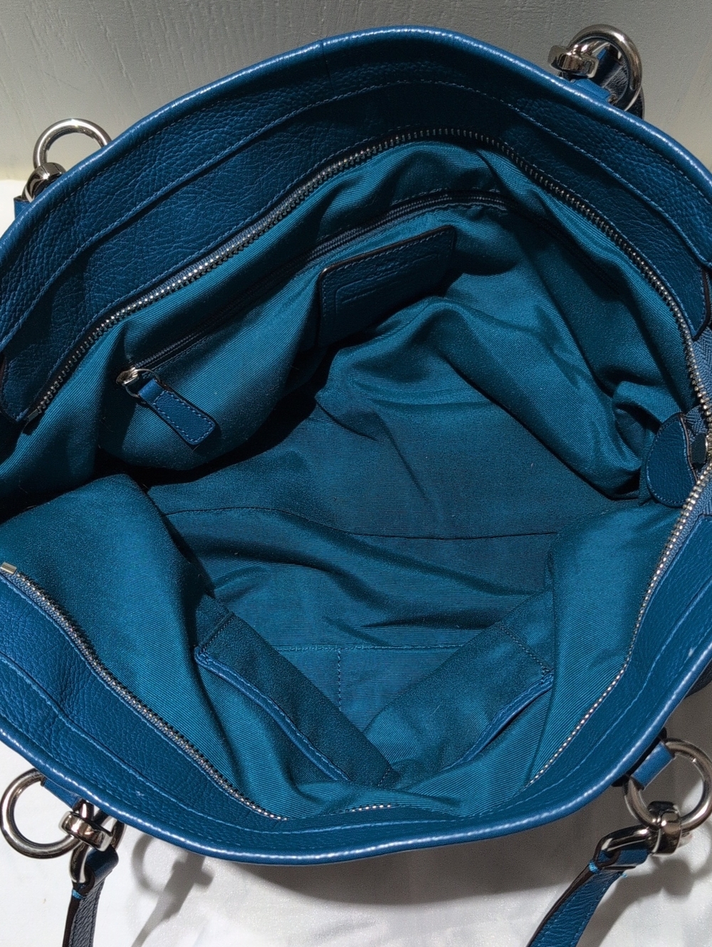 Coach Teal Blue Pebbled Leather Tote with Silver Hardware - Picture 4 of 7
